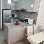 Torres Del Sol Apartment *