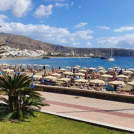 Torres Del Sol Apartment *